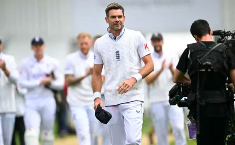 James Anderson surprises Brendon McCullum with a stunning announcement of his return to cricket after retirement.