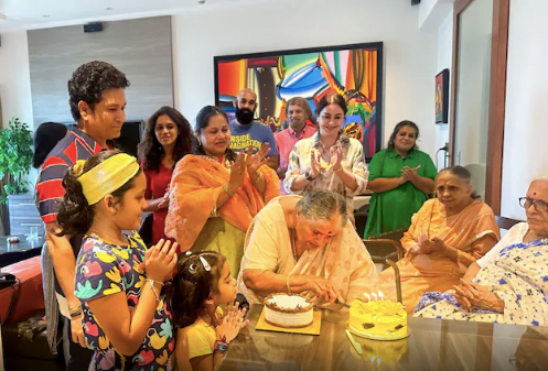 Sachin Tendulkar Marks His Mother's Birthday with a Family Celebration.