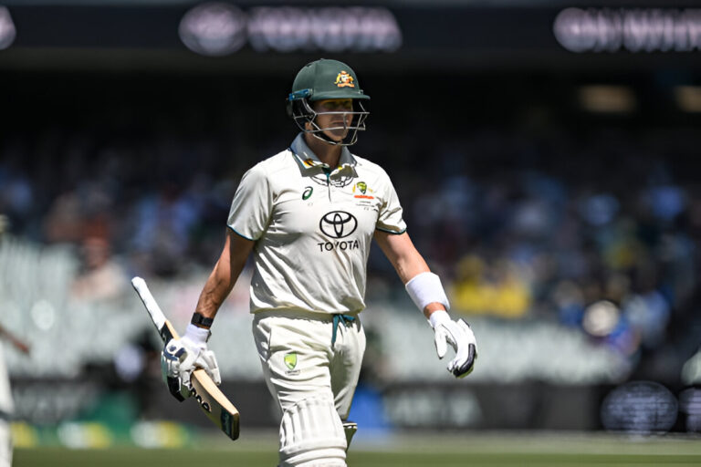 Check Out Twitter reacts to Steve Smith emotional moment in 2nd Test.